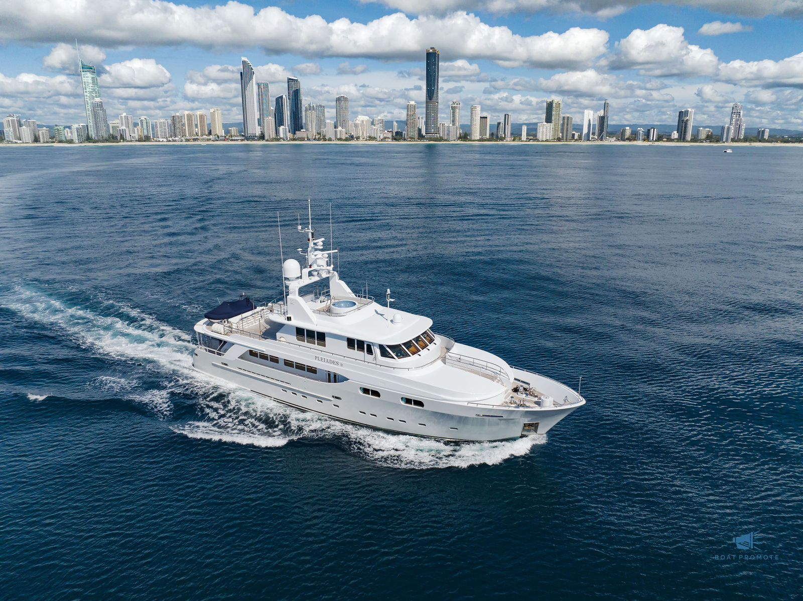 Luxury Charter Yachts