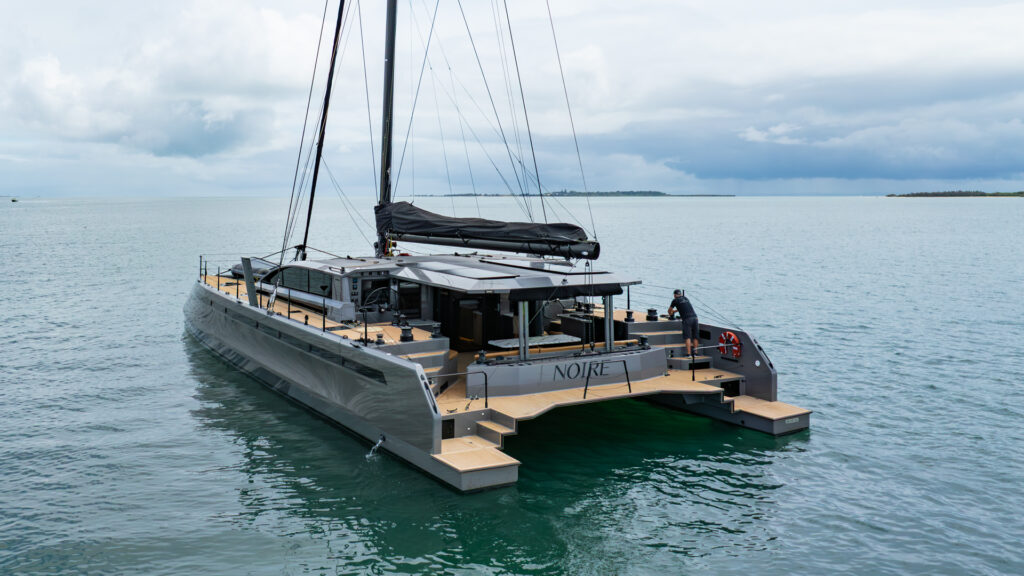 Bloomfield 72 Bluewater Cruiser — image 5
