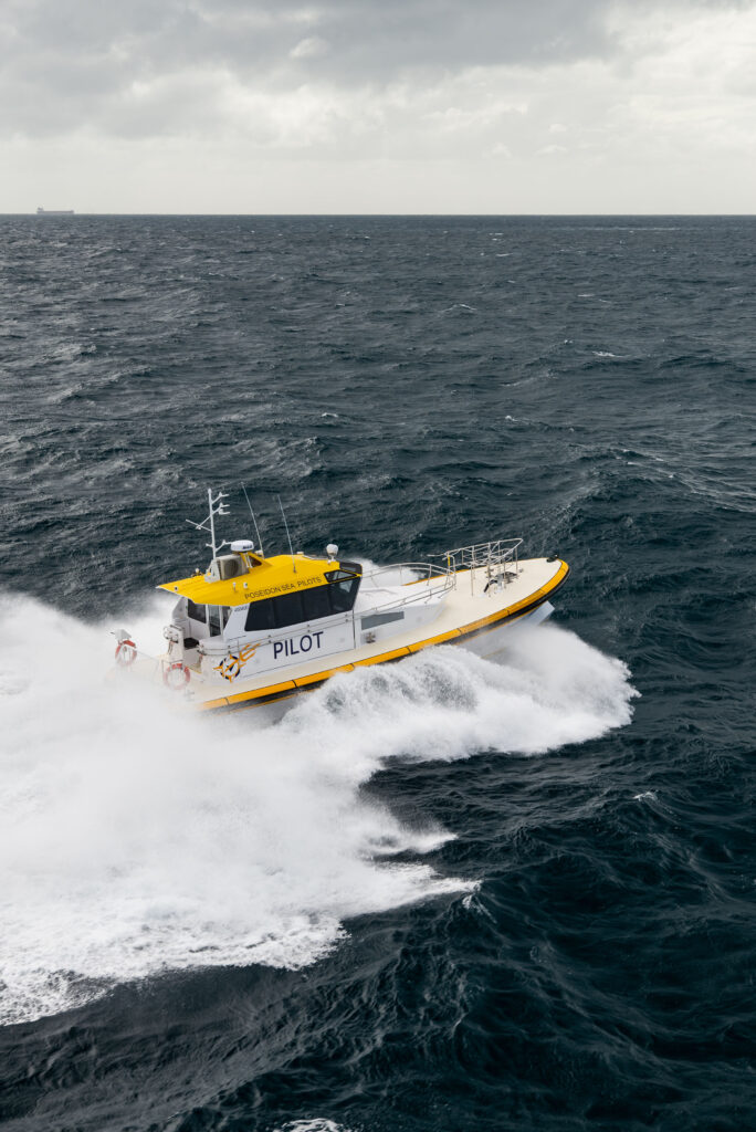 High-Speed Offshore Pilot Boat — image 10